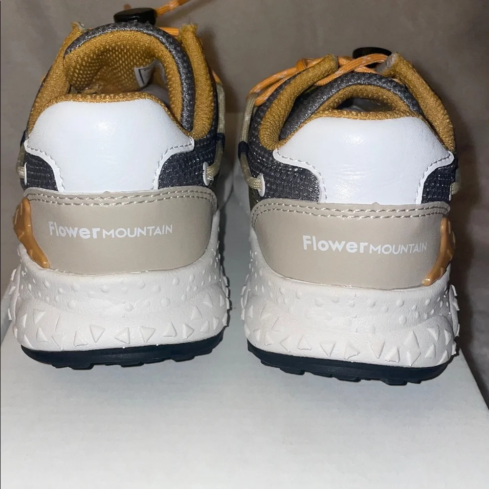 NWT Flower Mountain Raikiri Junior Sneaker in Beige-Taupe-Orange - Picture 9 of 13